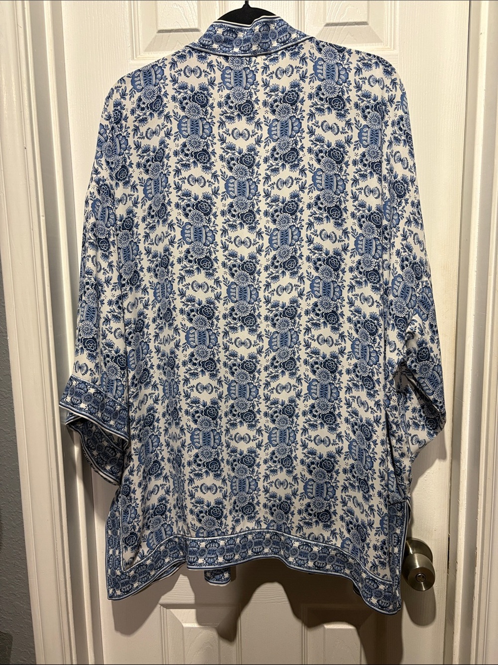 Max Studio Blue and White Floral Kimono Jacket - Picture 3 of 6